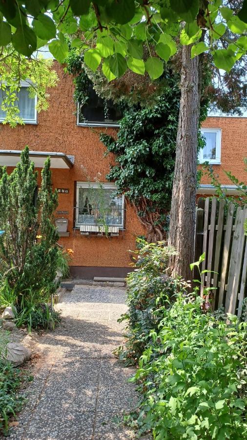 Alloggio in famiglia Mit Optimaler Verkehrsanbindung Und Vielen Extras In Berlin-rudow